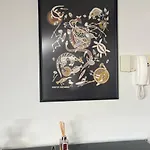 Old Town Self Check-in Apartment *